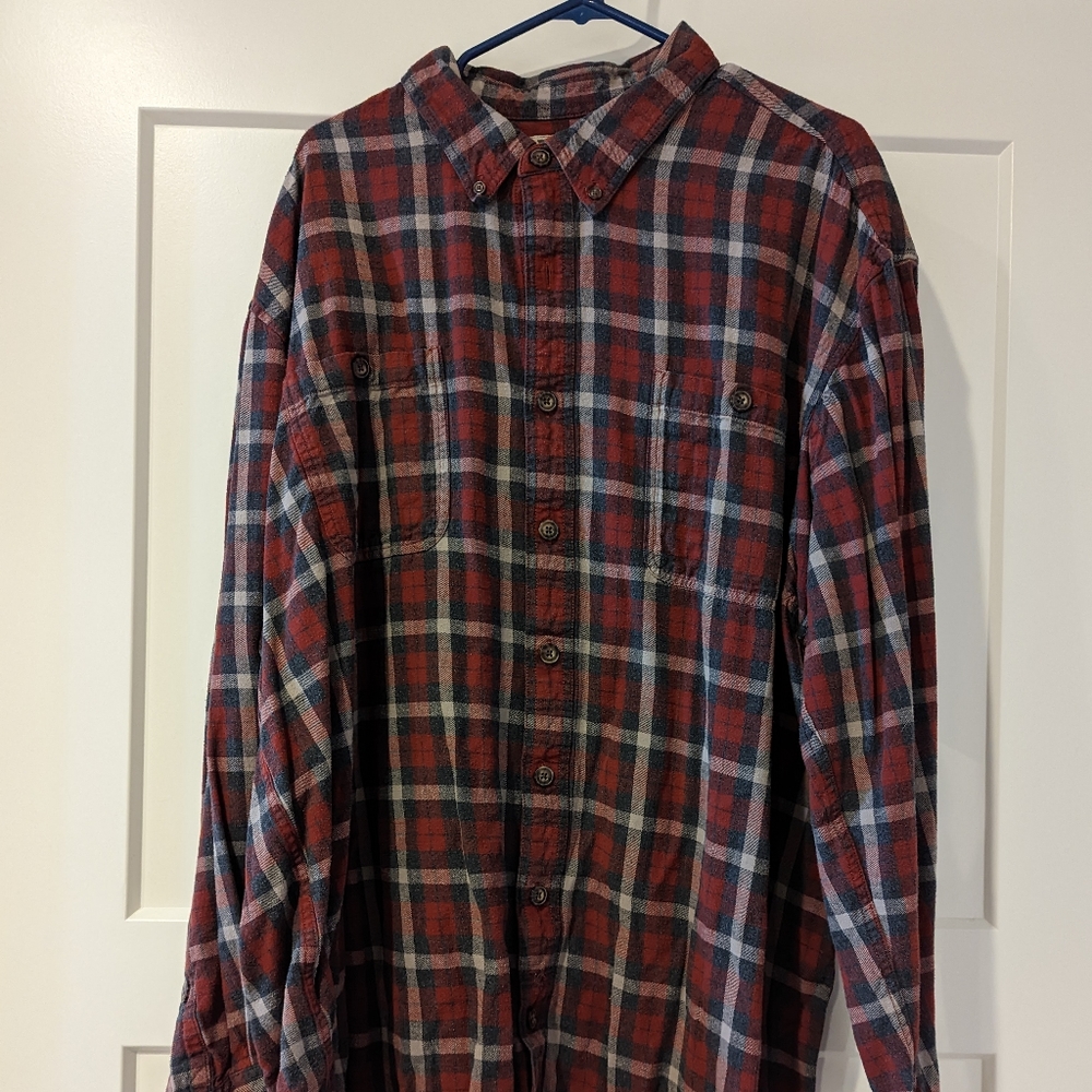 Men's button shirt